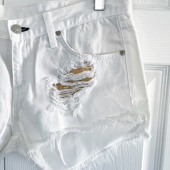 Rag & Bone Cut-Off Short in White Marin - Picture 3 of 9